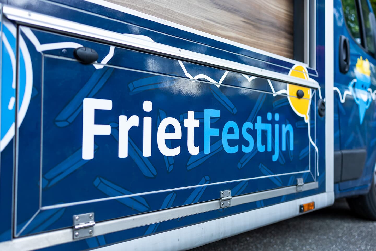 Mobiele frietwagen in Eindhoven